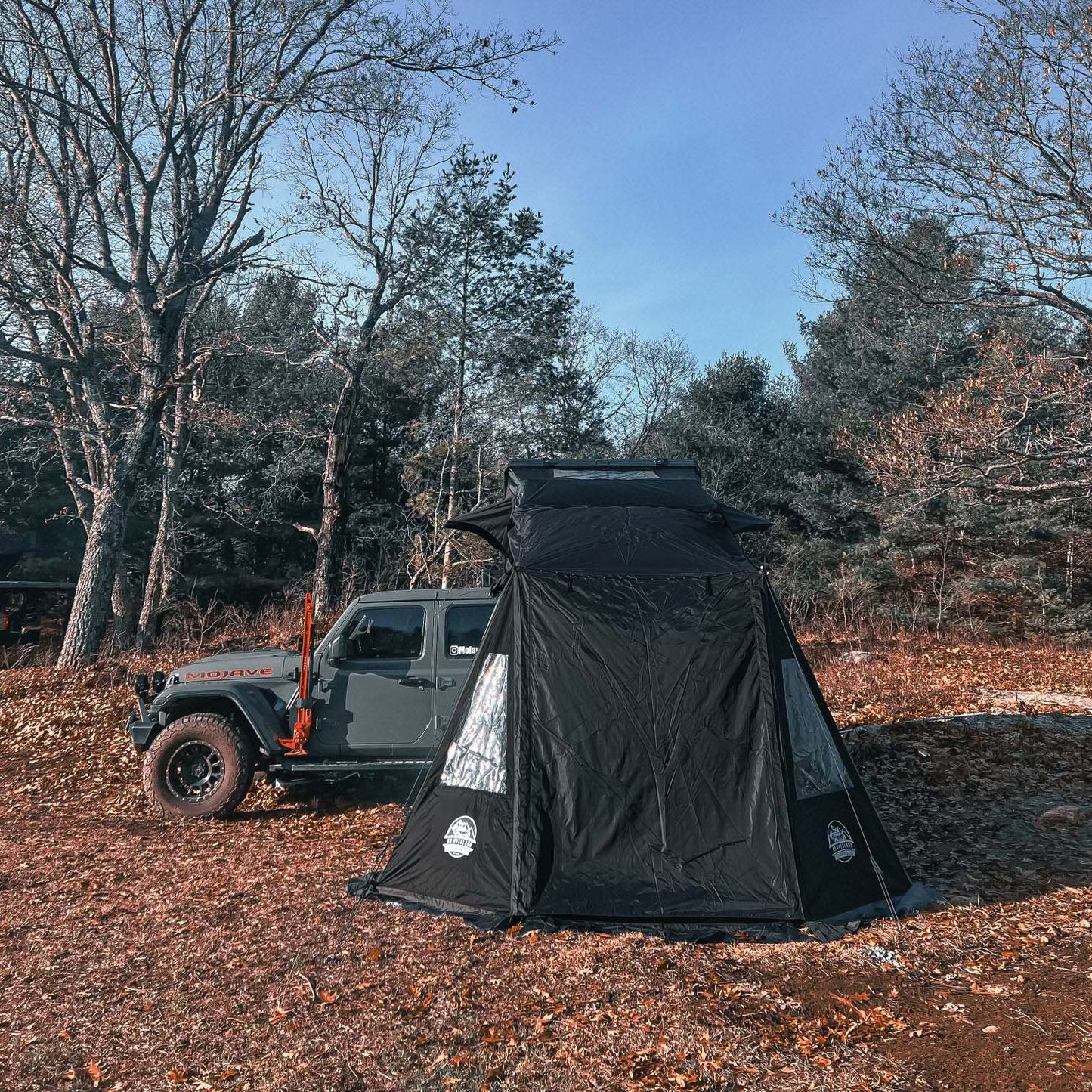 Annexe Go Overland Canada Equinox, abri 4 saisons pour tente de toit, structure résistante et espace supplémentaire pour camping.