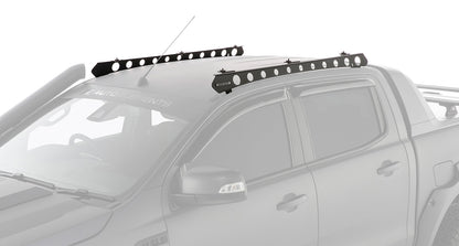 Système de fixation Backbone pour Ford Ranger Wildtrak, accessoire Rhino-Rack, montrant le support de montage robuste en métal.