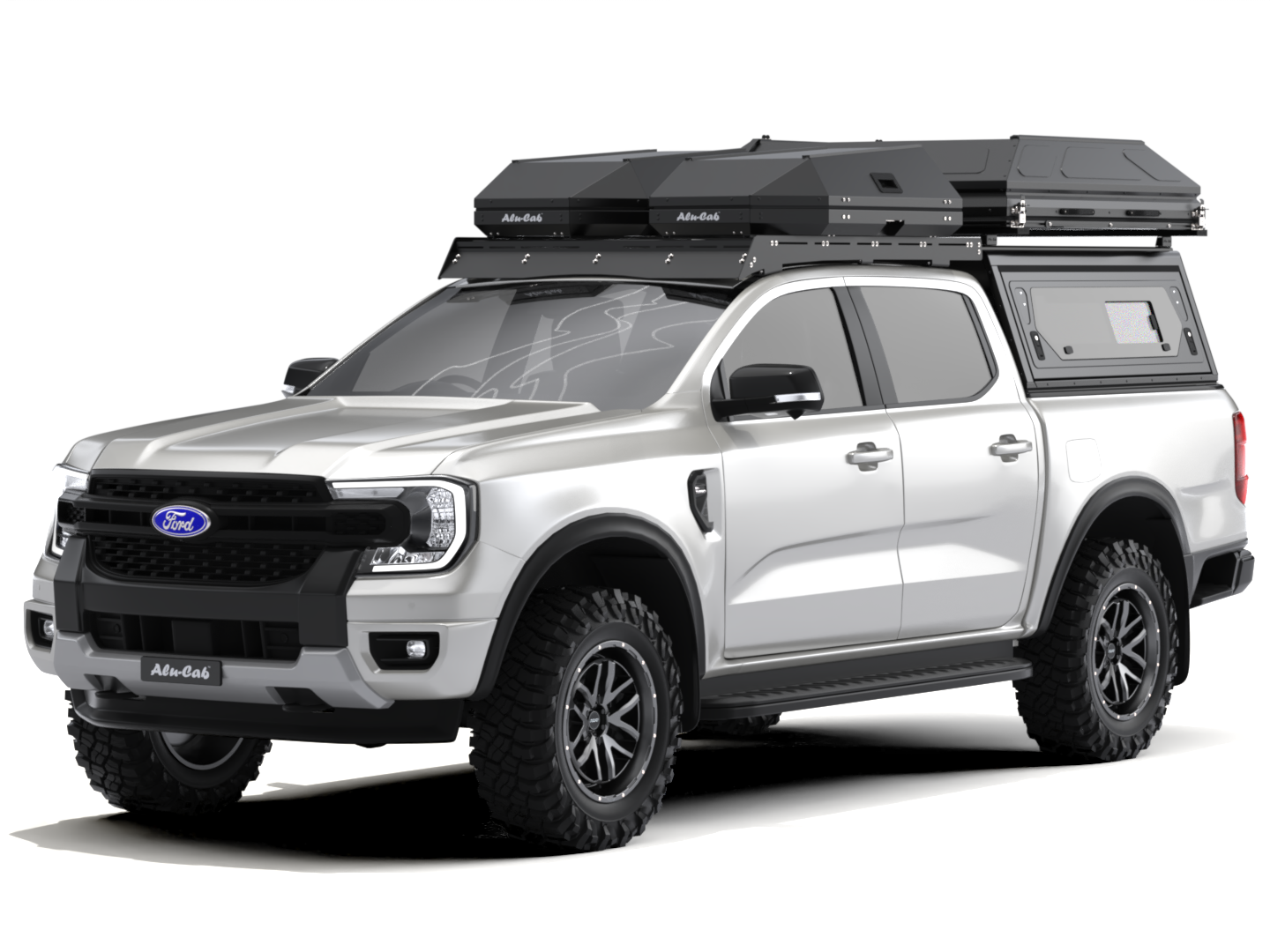 Tente de toit Alu-Cab RT-2S pour 2 personnes, coque en aluminium compacte, installée sur un véhicule tout-terrain.