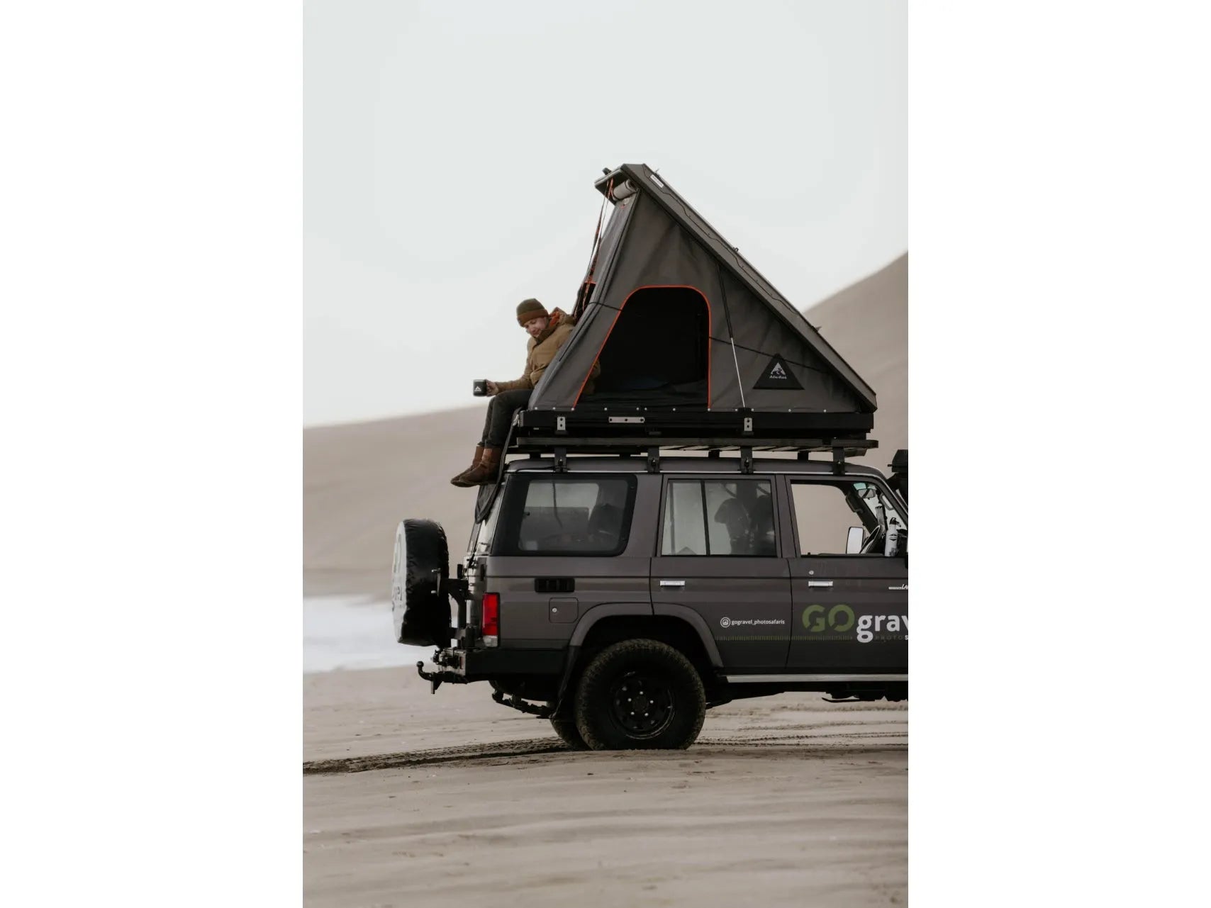 Tente de Toit Expedition Gen 3-R Noire | ALU-CAB sur Xperts4x4 Accessoires 4x4 Off-Road