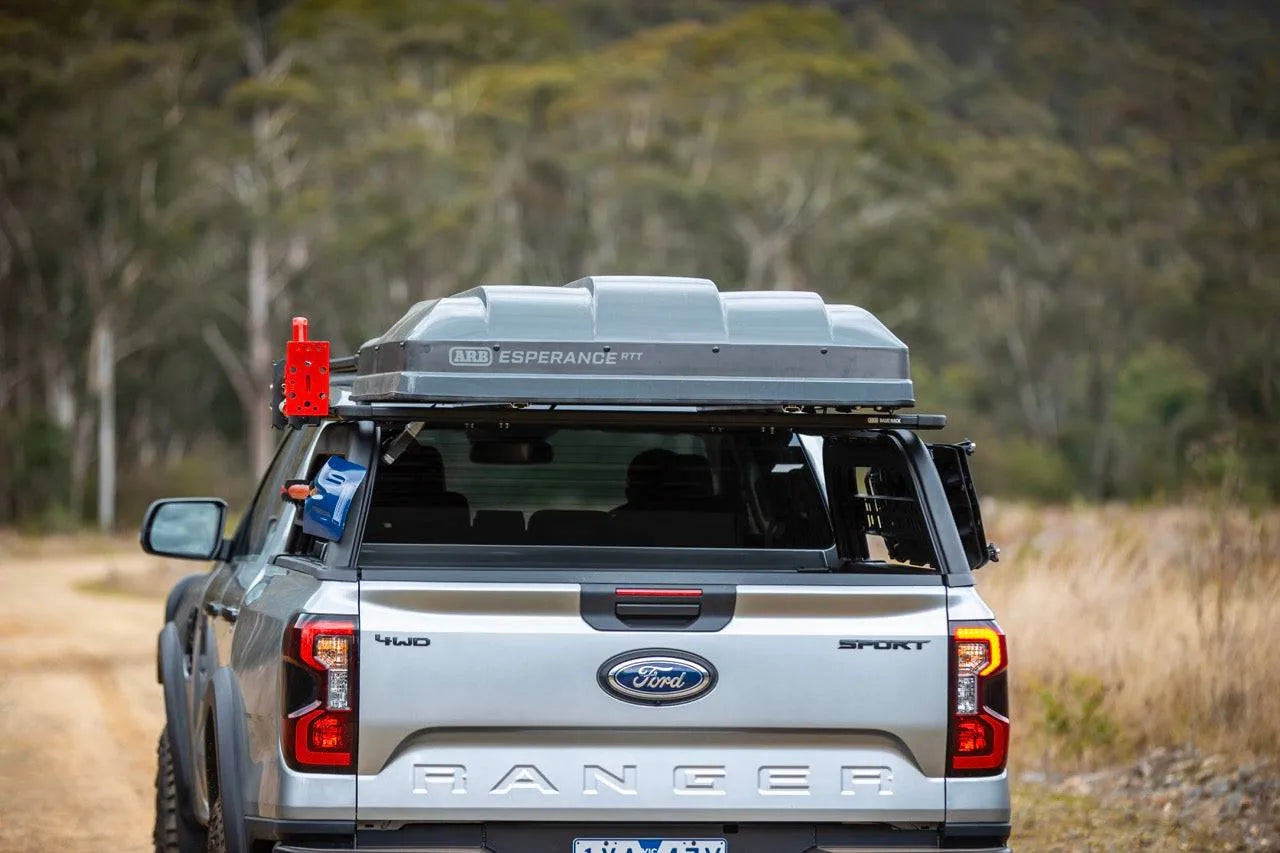 Support de benne ARB 4x4 pour Ford Raptor 2023+ Double Cab, système de rangement robuste pour véhicule tout-terrain.