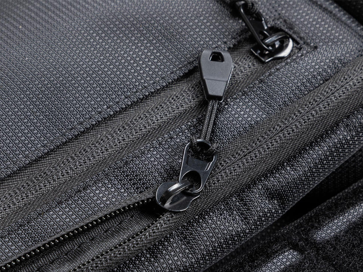 Organisateur de siège ARB4x4, sac de rangement robuste pour véhicule tout-terrain, en tissu durable avec poches multiples.