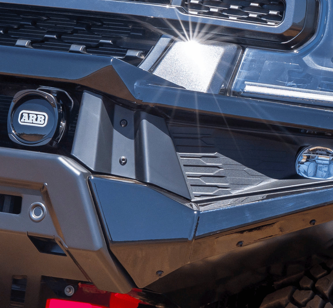 Pare-choc avant ARB Zenith Ford Ranger 2023+ avec barre de treuil, robuste et durable, conçu pour la protection tout-terrain.