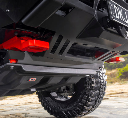 Pare-choc avant ARB Zenith pour Ford Ranger 2023+ avec barre de treuil, robuste et résistant, installation sur le véhicule.