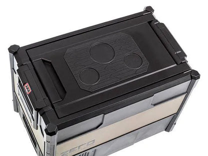 Réfrigérateur/congélateur portable ARB ZERO 44 litres, compact et léger, idéal pour le camping et les activités extérieures.
