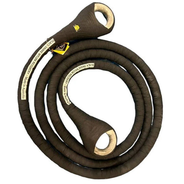 Sangle de traction noire BLACK SNAKE 4x4 en nylon, robuste et résistant pour véhicules tout-terrain.