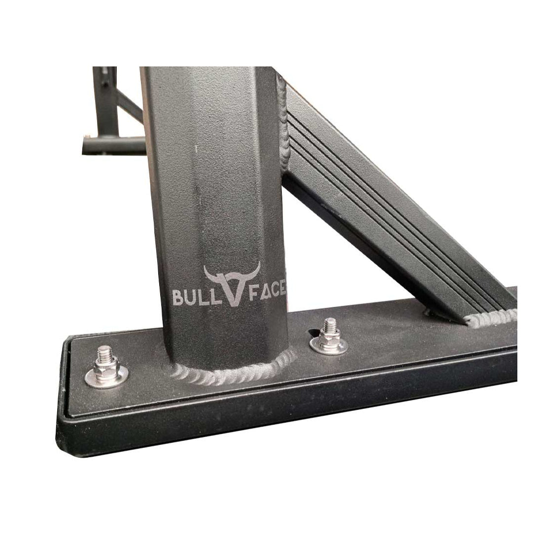 Support de benne universel en aluminium pour pickup BULLFACE, cadre robuste pour fixer facilement du matériel.