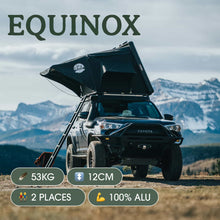Tente de toit EQUINOX 2 places de Go Overland Canada en aluminium, installation sur véhicule, vue en extérieur.