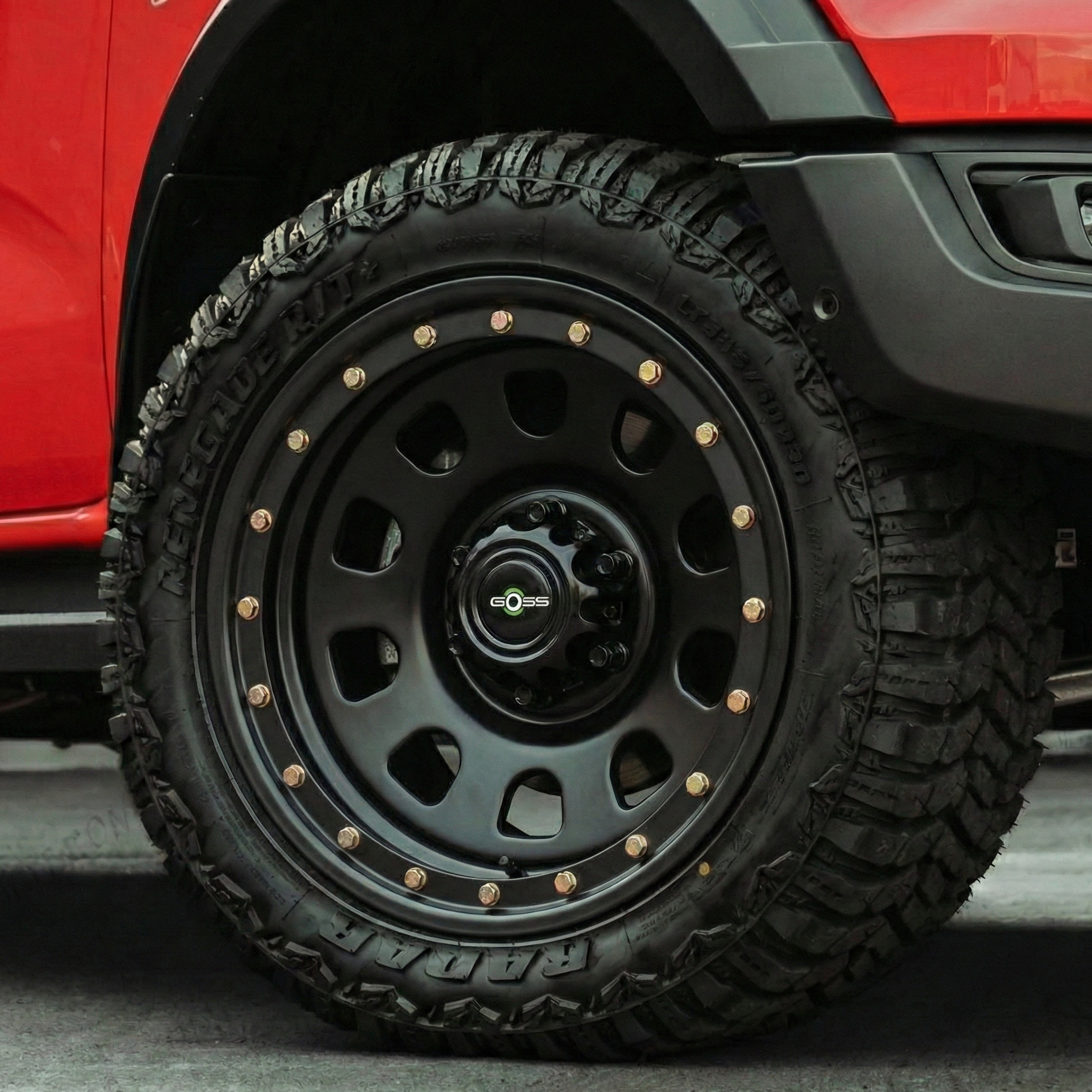 Jante en acier GOSS pour Toyota Hilux VIGO 2005-2015, vue de face avec rayons métalliques.