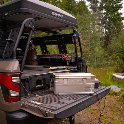 Réfrigérateur/congélateur ICECO 20L en argent, frigo portable à zone unique, idéal pour le camping et les voyages.