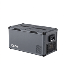 Réfrigérateur/congélateur ICECO 75L gris avec double compartiment, vue en détail, pour stockage et organisation.