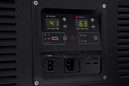 Réfrigérateur/congélateur ICECO 90L double compartiments noir, avec portes séparées et intérieur spacieux.