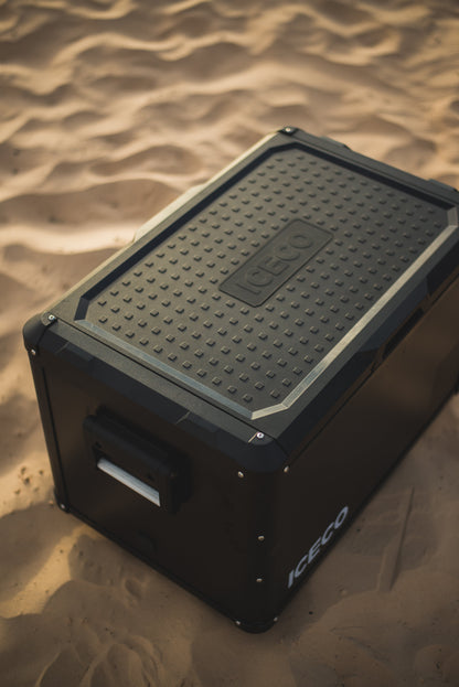 Réfrigérateur congélateur ICECO VL60PROS gris de 60L, compact et portable, pour camping ou voyage en plein air.