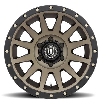 Jante ICON Alloys Compression 4x4 renforcée pour véhicules tout-terrain, design robuste et performant en image.