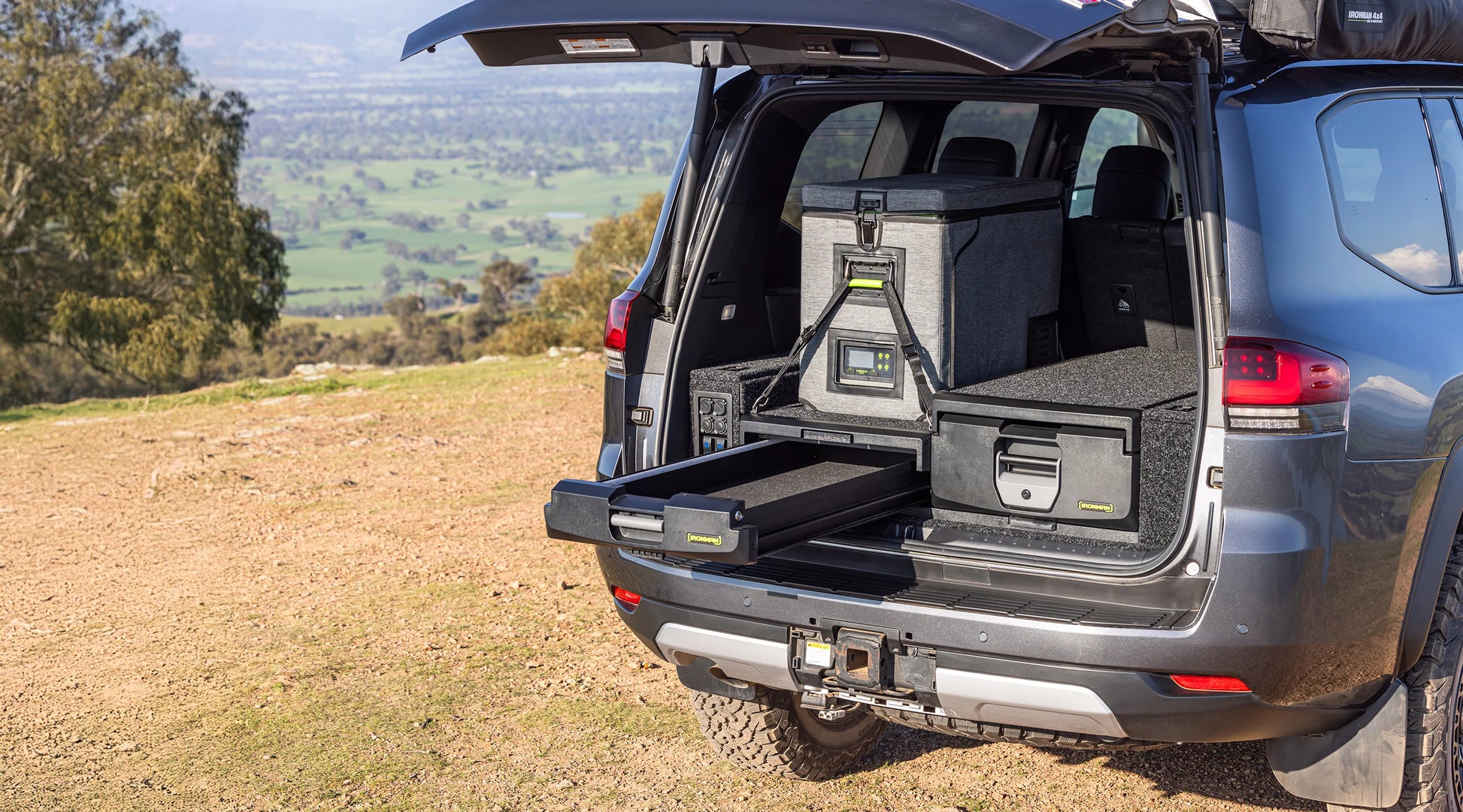 Kit de 2 tiroirs standards pour pickup double cab IRONMAN 4X4, montage robuste avec poignée et rails pour rangement sécurisé