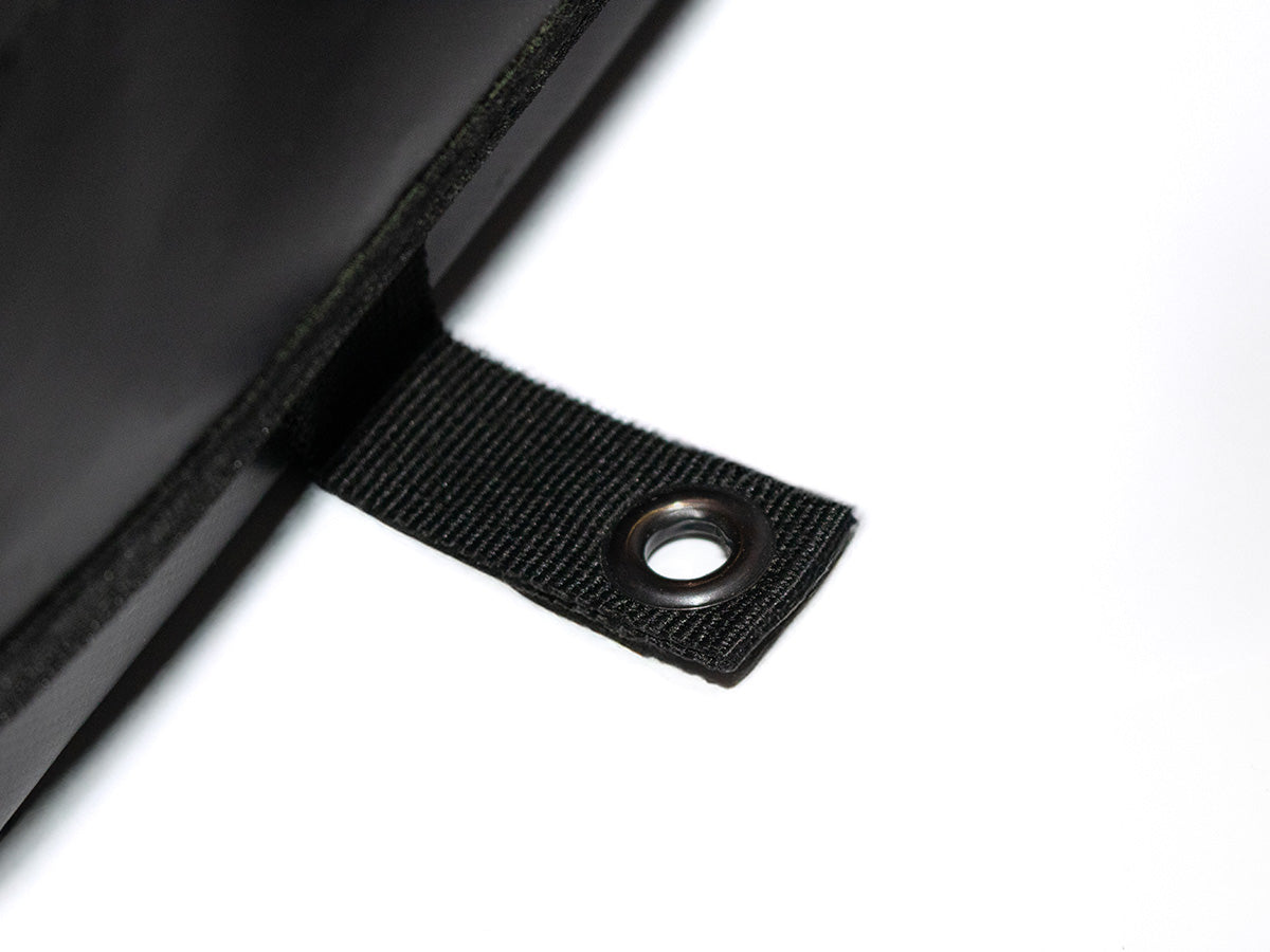Sac porte-bagage étanche James Baroud Nova Unite pour tente de toit, capacité 10,5L, accessoire pratique pour véhicule.