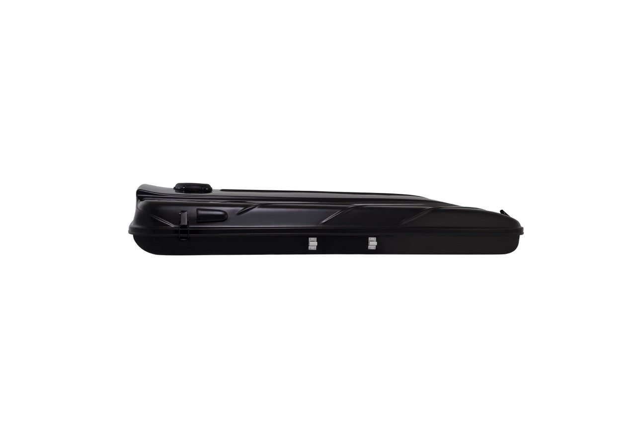Tente de toit James Baroud Evasion S/M/XL avec coque rigide, vue de face montrant la structure robuste et l’ouverture principale