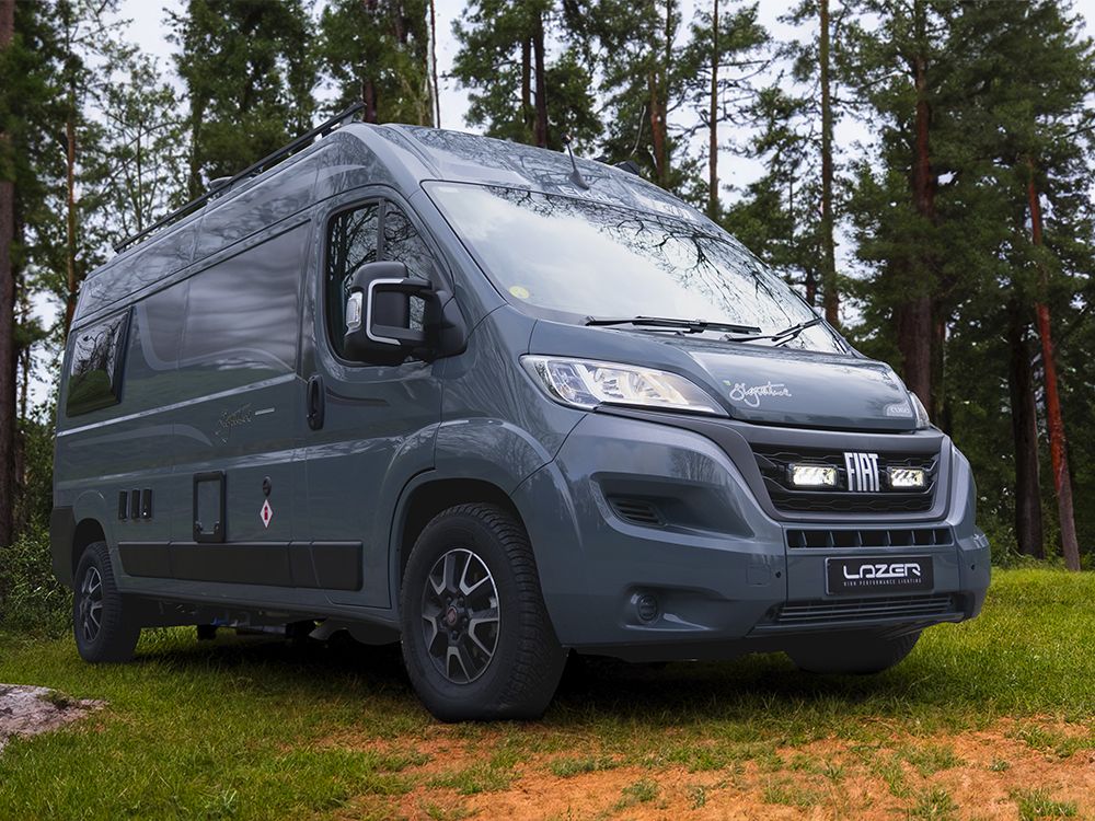 Pack LED Calandre LAZER LAMPS pour Fiat Ducato 2022-23, éclairage LED puissant et moderne pour calandre.