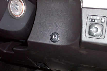 Réservoir auxiliaire supplémentaire LRA 81L pour Mitsubishi Pajero 2000-2021, produit par LONG RANGE AUTOMOTIVE.