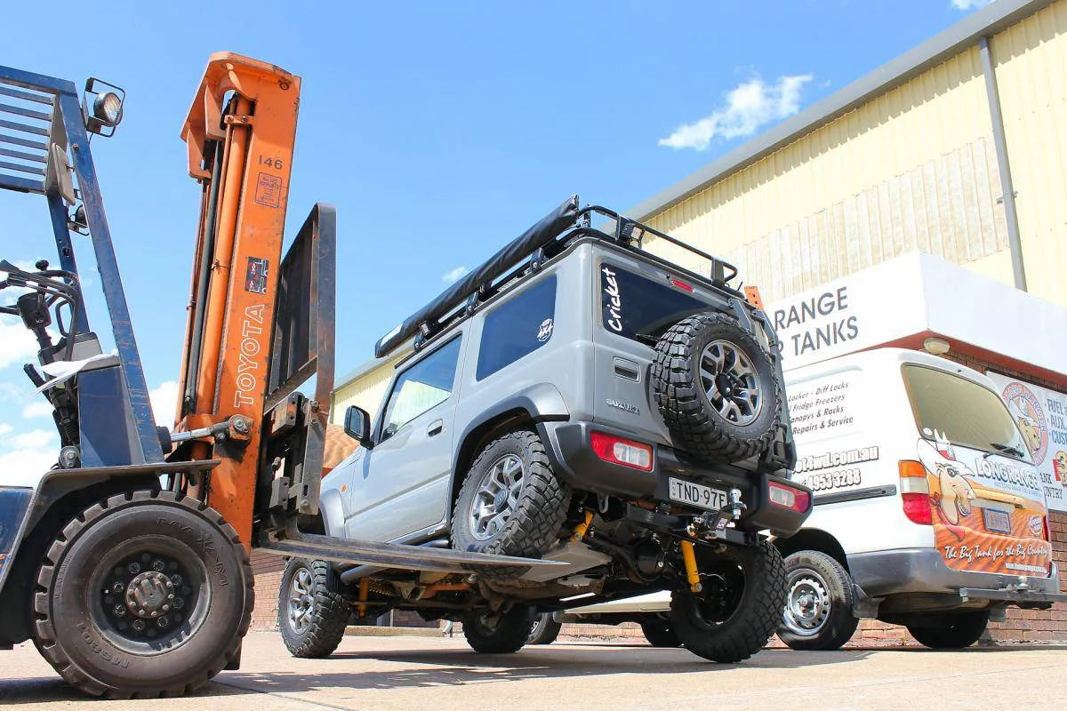 Reservoir Suzuki Jimny 2018 a Present 80L | Remplacement | LONGRANGER sur Xperts4x4 Accessoires 4x4 Off-Road