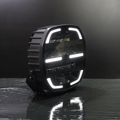 Feu de position LED LUMIDRIVE Night Seeker 7, puissant et homologué, éclairage LED pour véhicules, design moderne et robuste.