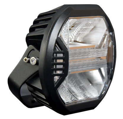 Phare de conduite LED Lumidrive XDRIVE 5.75, éclairage puissant et élégant pour véhicule, avec design moderne et lumineux.