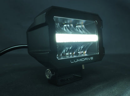 Phare de travail LED Lumidrive PROXIDRIVE 2800 lumens étanche, éclairage LED robuste pour travaux extérieurs.