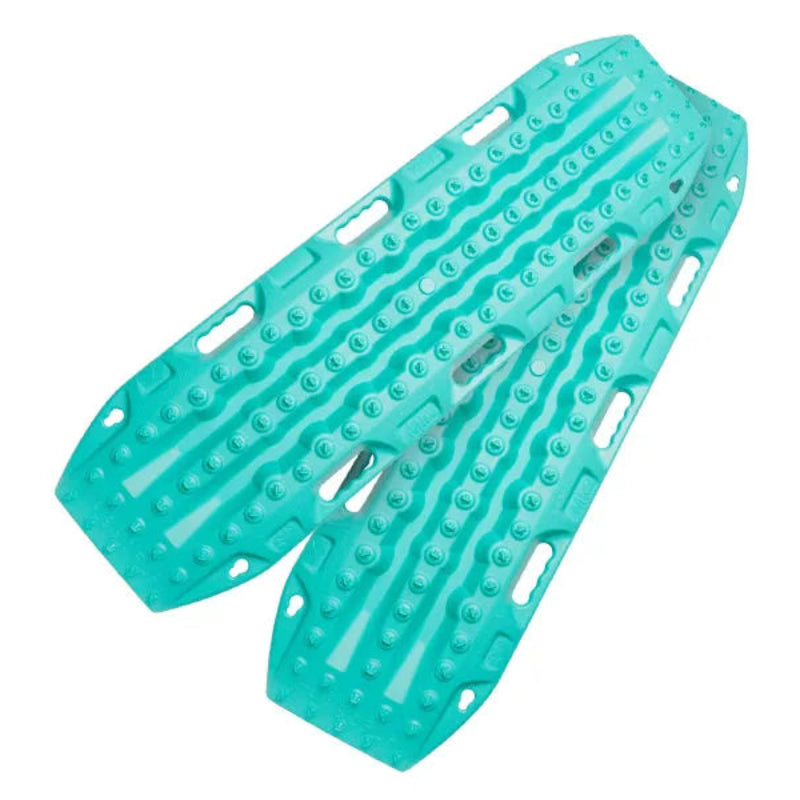 Paquet de deux plaques à sable Maxtrax MKII, 1,15 m par 0,34 m, pour stabilisation et support en extérieur.