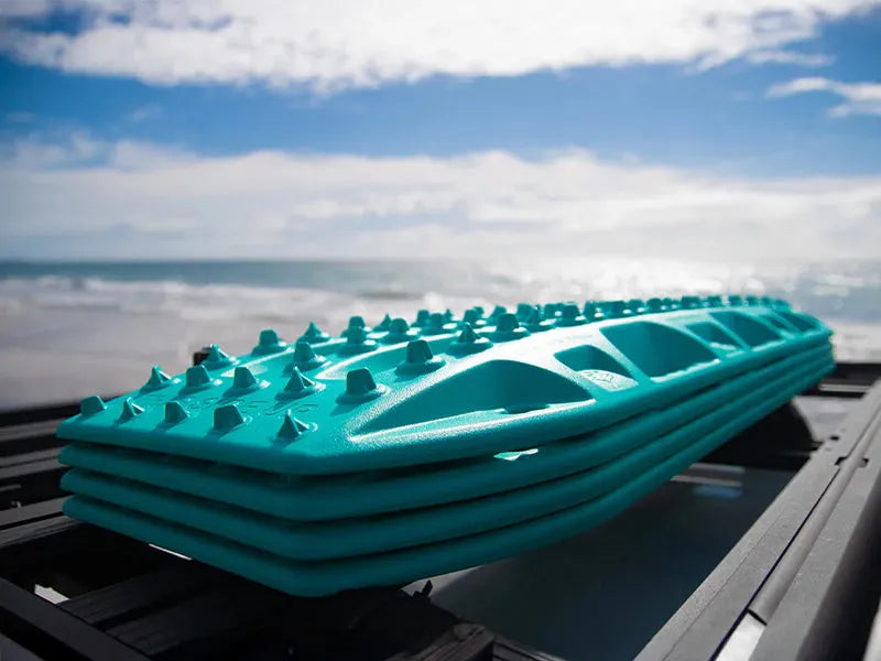 Paired Maxtrax MKII plaques à sable, 1,15 m x 0,34 m, en plastique robuste pour stabilisation et traction hors route.