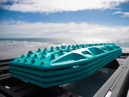 Paired Maxtrax MKII plaques à sable, 1,15 m x 0,34 m, en plastique robuste pour stabilisation et traction hors route.