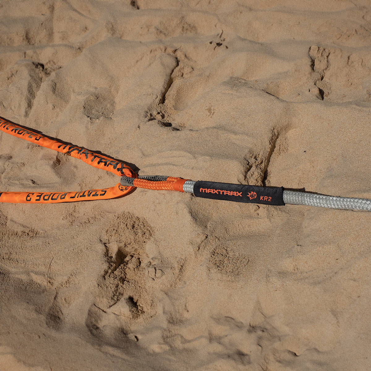 Sangle de traction Maxtrax pour tours d'arbre, longueur de 3 mètres, robuste et résistante pour véhicules tout-terrain.