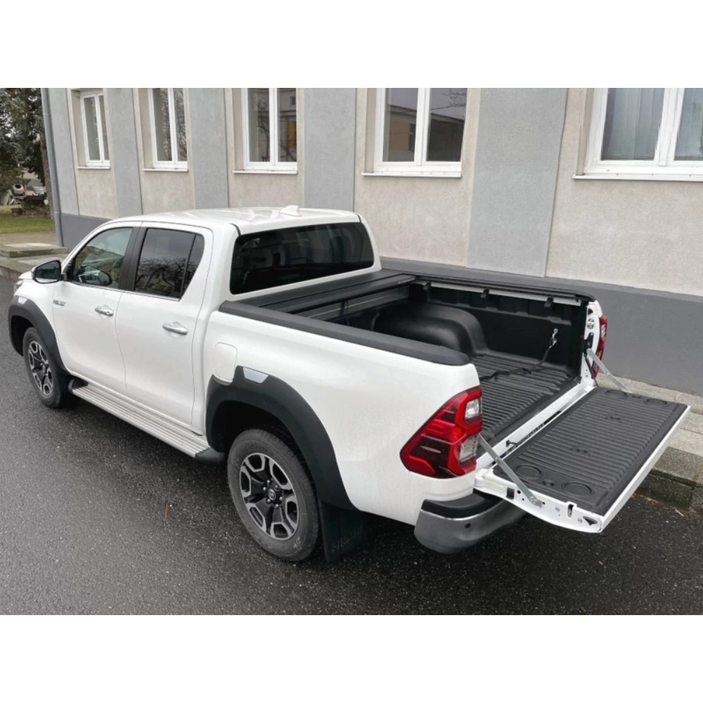 Couvre benne manuel MountainTop EVOm pour Toyota Hilux Revo 2016+ Double Cab, protection de la zone de chargement.