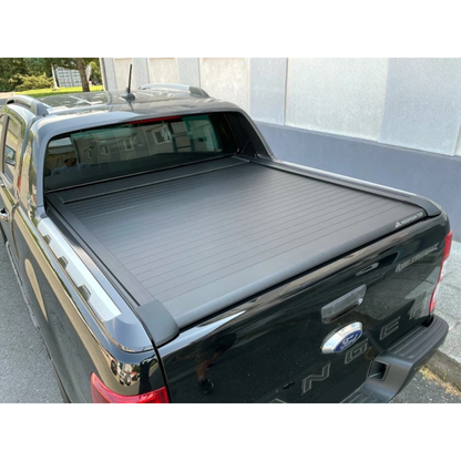 Rideau de benne manuel Mountain Top EVOm pour Ford Ranger Raptor 2011-2022, couvre-benne robuste et pratique.