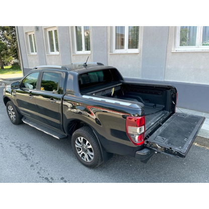 Rideau de benne manuel Mountain Top EVOm pour Ford Ranger/Raptor 2011-2022, couvre-benne robuste et pratique.