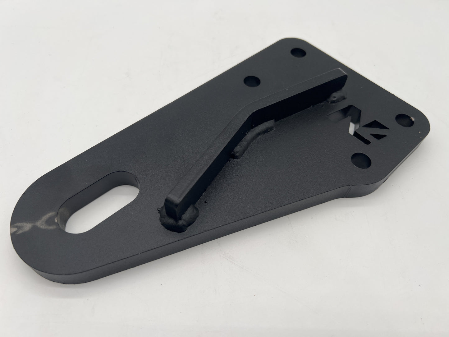 Anneau de remorquage arrière droit N4-Offroad pour Mercedes Sprinter W906 W907, accessoire robuste pour off-road.