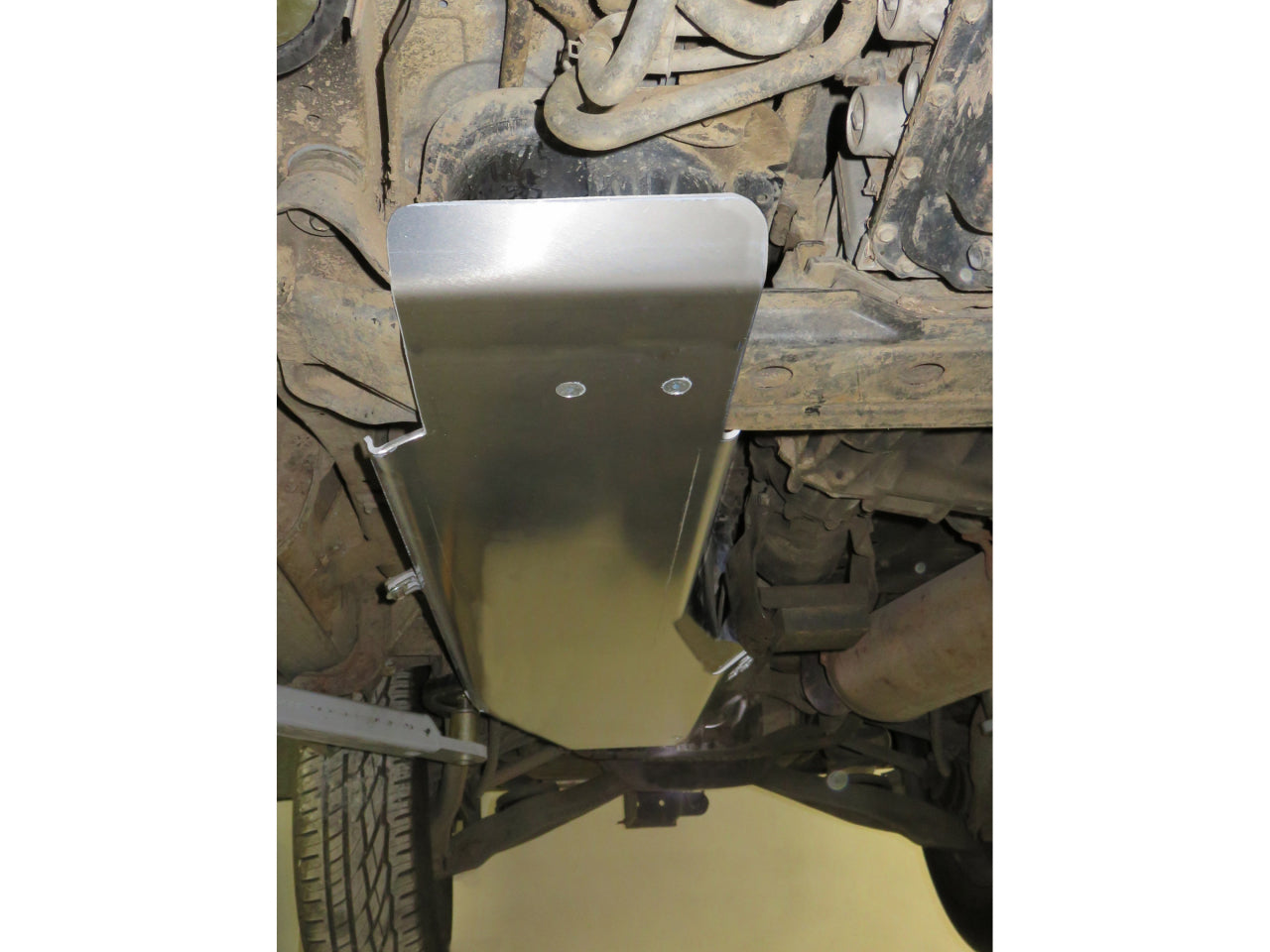 Protection inférieure en aluminium de 6mm pour réservoir et transmission, compatible avec Mitsubishi Pajero III et IV N4 OFFROAD.