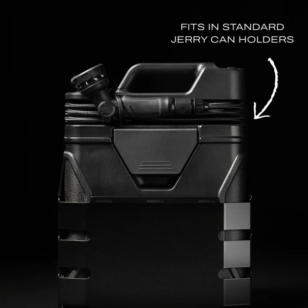Douche portable ONTAP ROAM 16L pour bivouac, avec poignée et flexible, idéale pour le confort en camping ou randonnée.