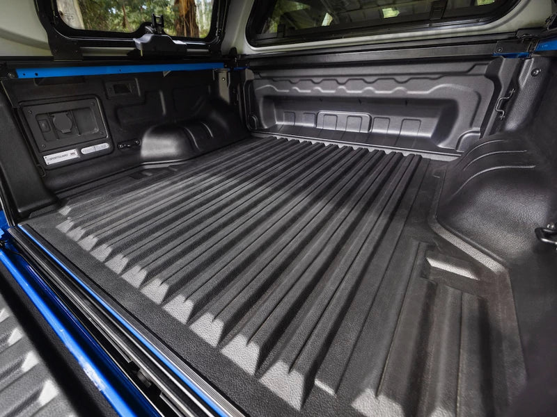 Bac de benne PRO-FORM Sportguard pour Ford Ranger et VW Amarok 2023, robuste protection de la caisse de véhicule.
