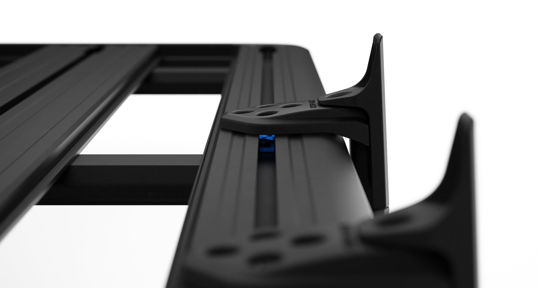 Adaptateur STOW iT pour auvent Batwing Rhino-Rack, accessoire 4x4 offroad, fixation pratique pour auvent Rhino-Rack.