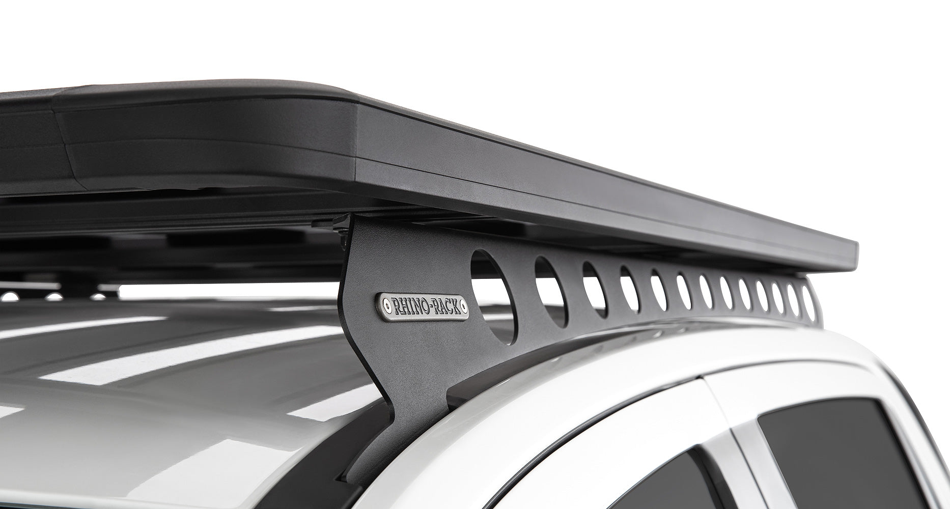 Système de fixation Backbone pour double cabine Ford Ranger P703 et VW Amarok Gen2, accessoires Rhino-Rack, montage robuste.