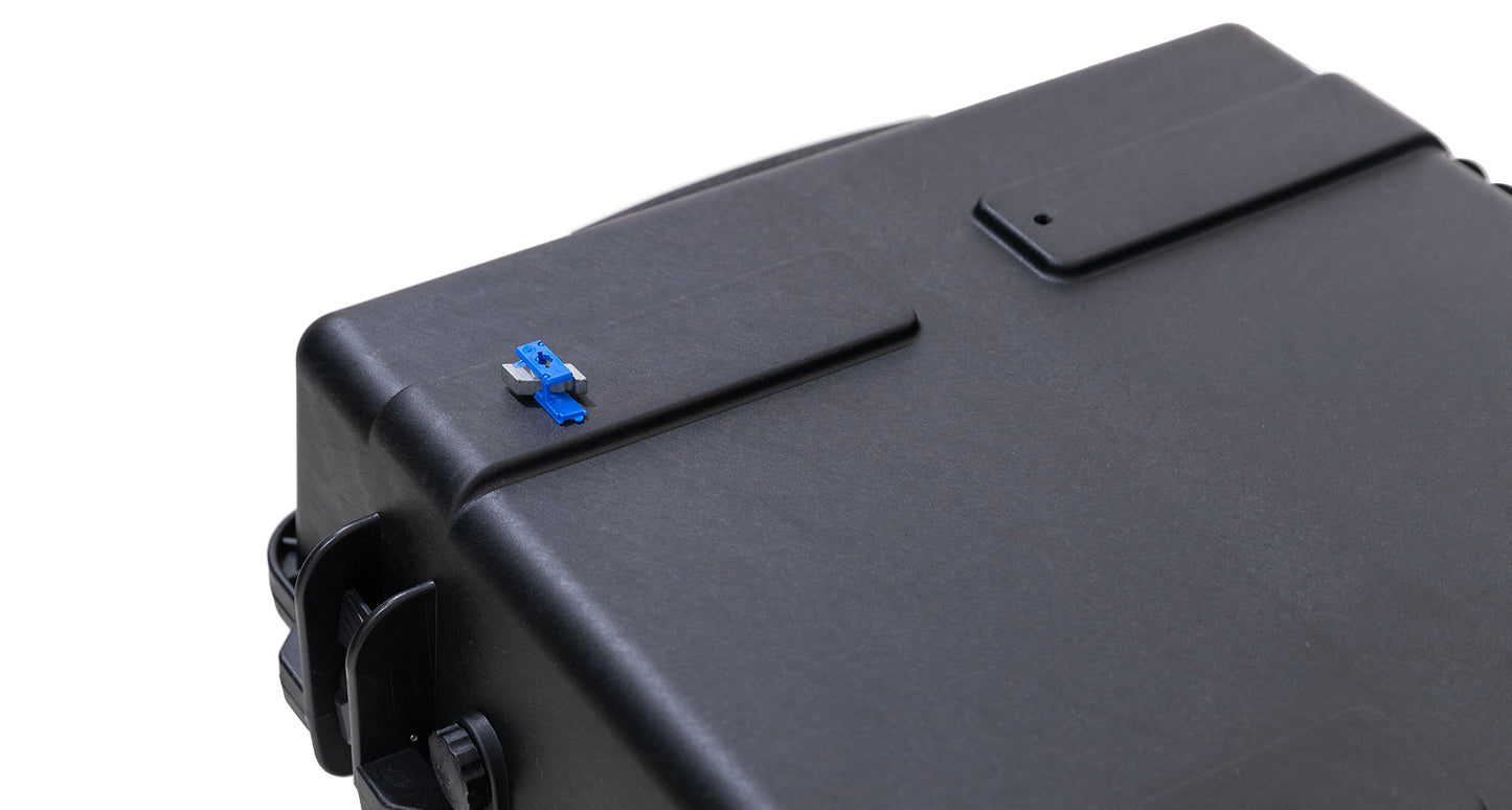 Coffre de rangement robuste 94L RHINO-RACK pour roof box, idéal pour 4x4, avec fixation solide et espace de stockage spacieux