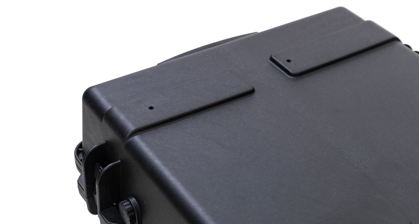 Coffre de toit robuste RHINO-RACK Cargo Case 94L, coffre de rangement pour véhicules 4x4 avec compartiments spacieux.