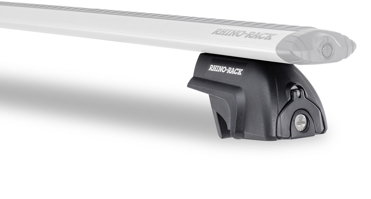 Kit 2 barres de toit Rhino-Rack Sportz 1370mm pour Volkswagen Touareg 2019+ installées sur le toit du véhicule.