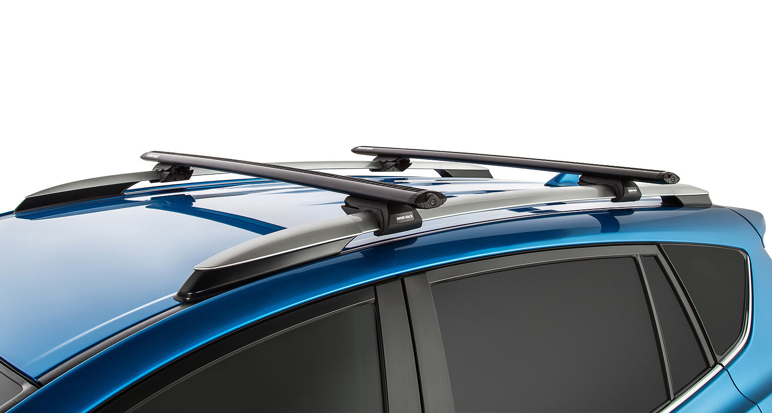 Kit 2 barres de toit Vortex SX pour Toyota RAV4 2012-2019 de marque RHINO-RACK, montées sur le toit du véhicule.