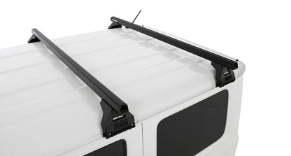 Kit de 2 barres de toit RHINO-RACK pour Suzuki Jimny 2019 et plus, fixation robuste pour accessoires de toit.