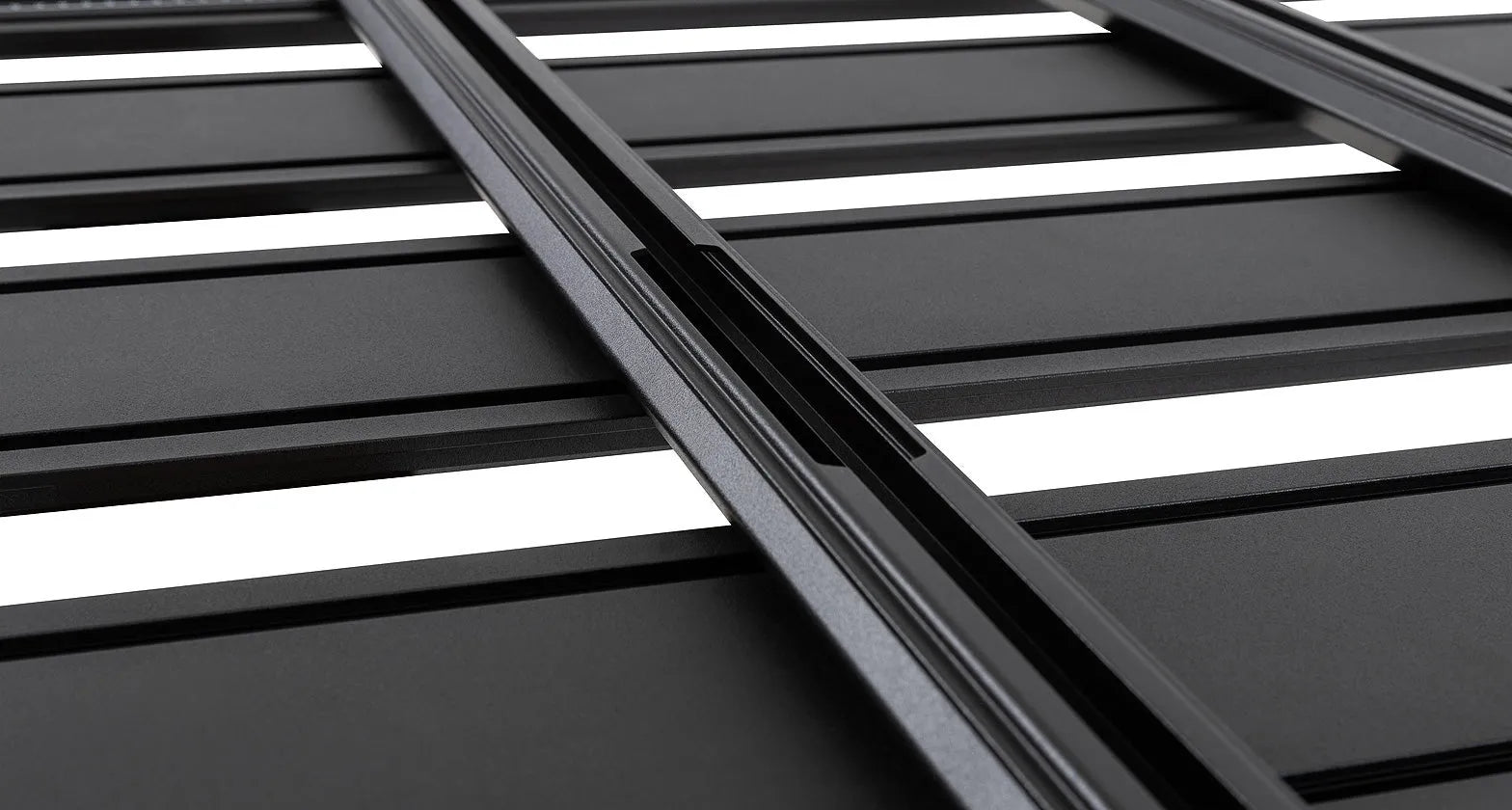 Kit de galerie de toit Rhino-Rack Backbone pour Ford Ranger Raptor 2023+ avec barres robustes et fixation solide.