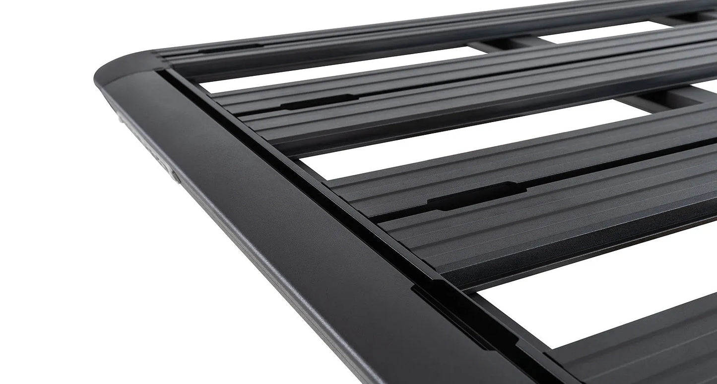 Kit galerie de toit Rhino-Rack Backbone pour Ford Ranger Raptor 2023+, galerie de toit robuste et durable installée sur le véhicule.