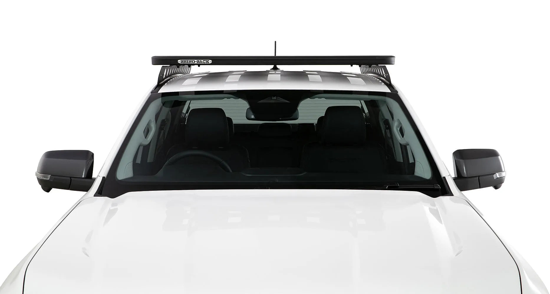 Kit galerie de toit Rhino-Rack Backbone pour Toyota Hilux Revo 2016+ avec barres de toit robustes et fixation solide.