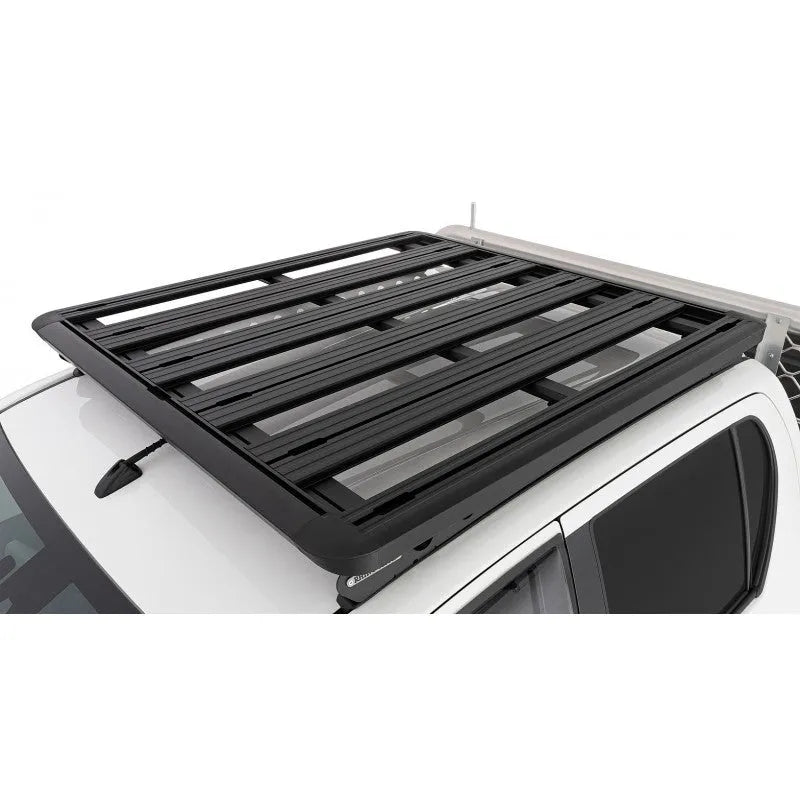 Kit galerie de toit RHINO-RACK avec Backbone pour Toyota Hilux Revo 2016+, galerie de toit solide et robuste visible sur l'image.