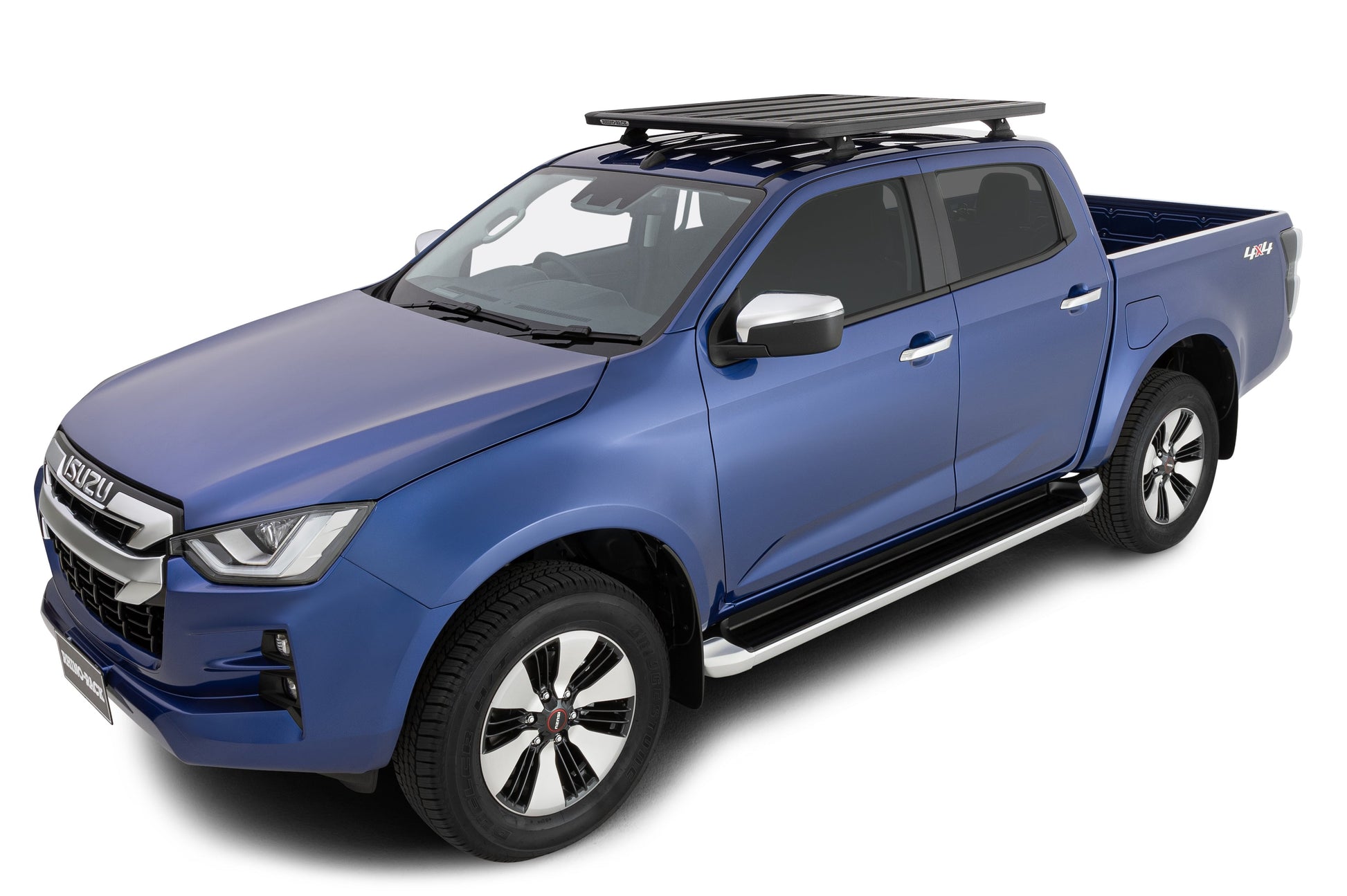 Galerie de toit Rhino-Rack Pioneer RCH pour Isuzu D-Max N60 Double Cab 2020, vue de face avec barres robustes.